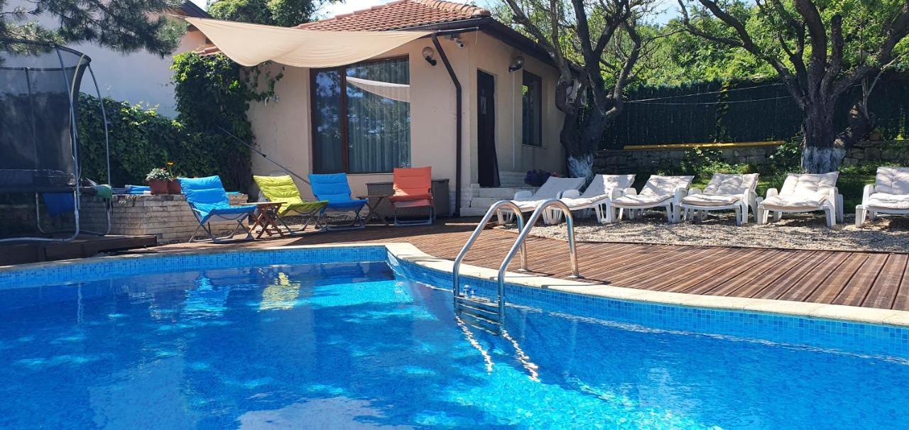 فيلا Sunny House Izgrev بالشيك المظهر الخارجي الصورة