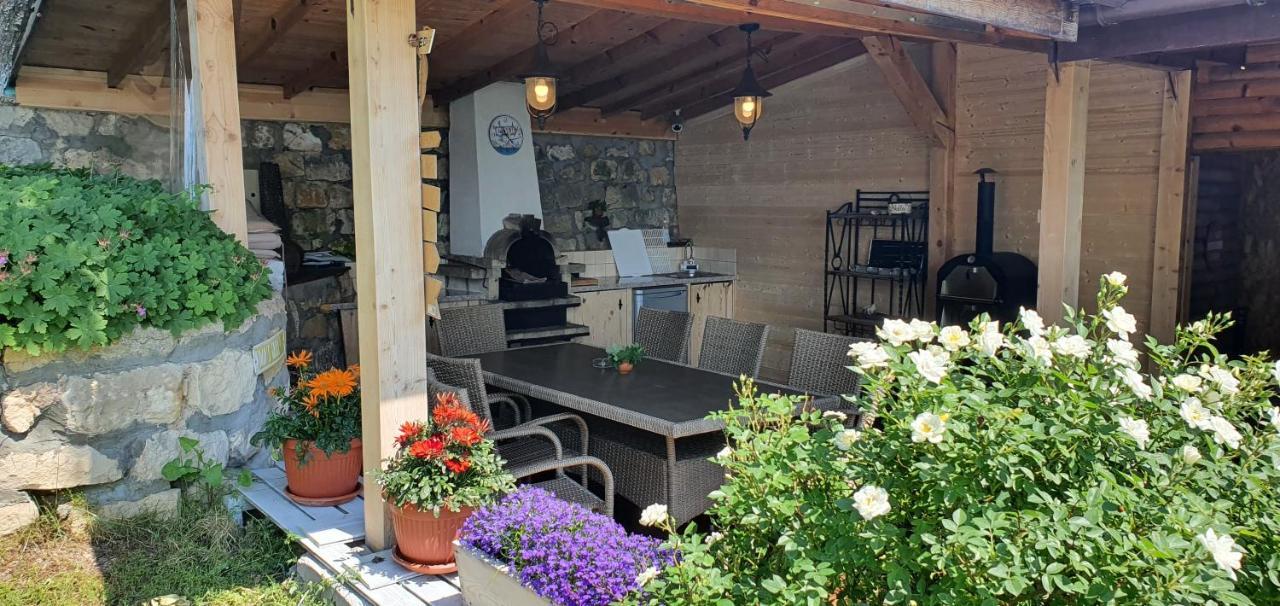 فيلا Sunny House Izgrev بالشيك المظهر الخارجي الصورة