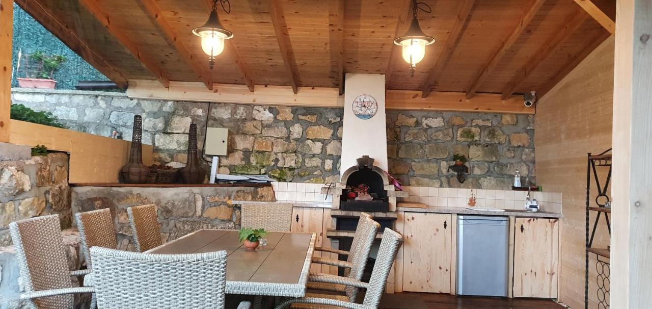 فيلا Sunny House Izgrev بالشيك المظهر الخارجي الصورة