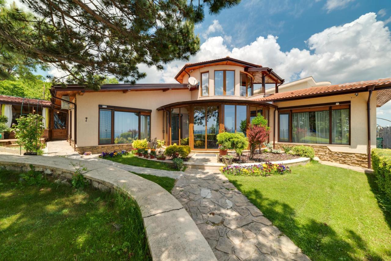 فيلا Sunny House Izgrev بالشيك المظهر الخارجي الصورة