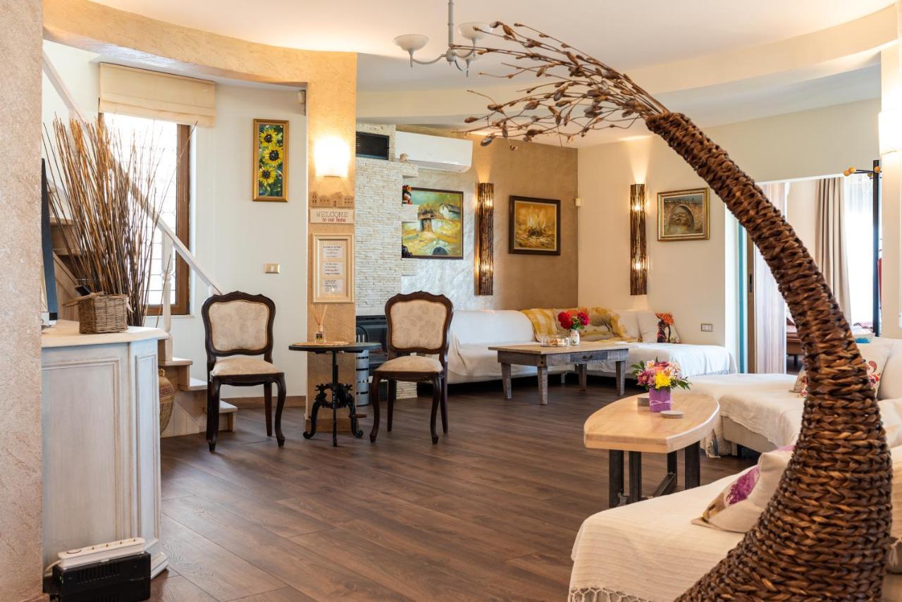 فيلا Sunny House Izgrev بالشيك المظهر الخارجي الصورة