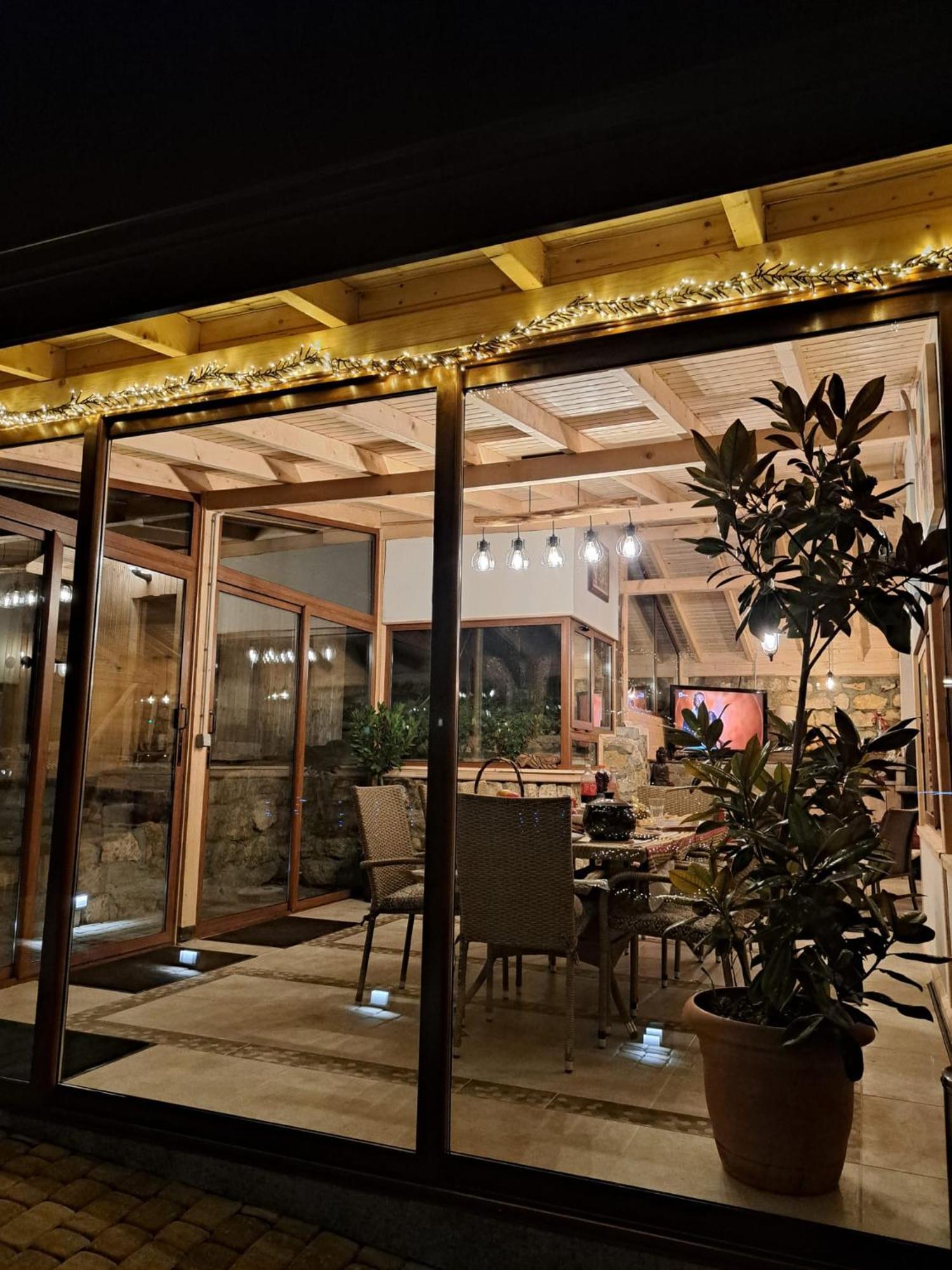 فيلا Sunny House Izgrev بالشيك الغرفة الصورة